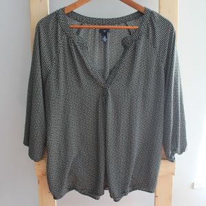 GAP Tops - Gap V-Neck Print Blouse GAP Tops - Gap V-Neck Print Blouse